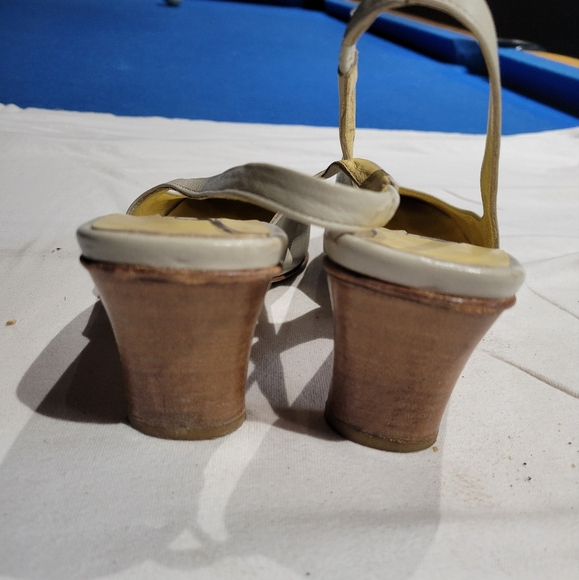 Beige square toe slings.  SIZE 4 - Picture 6 of 8